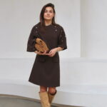 Roza jurk met studs bruin